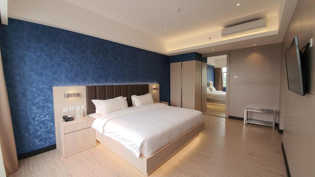 Classie Hotel Palembang Exteriör bild